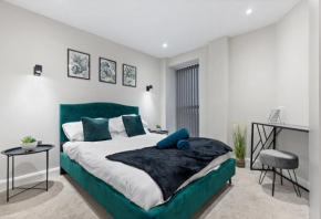 Modern 1BR Perfect Location!